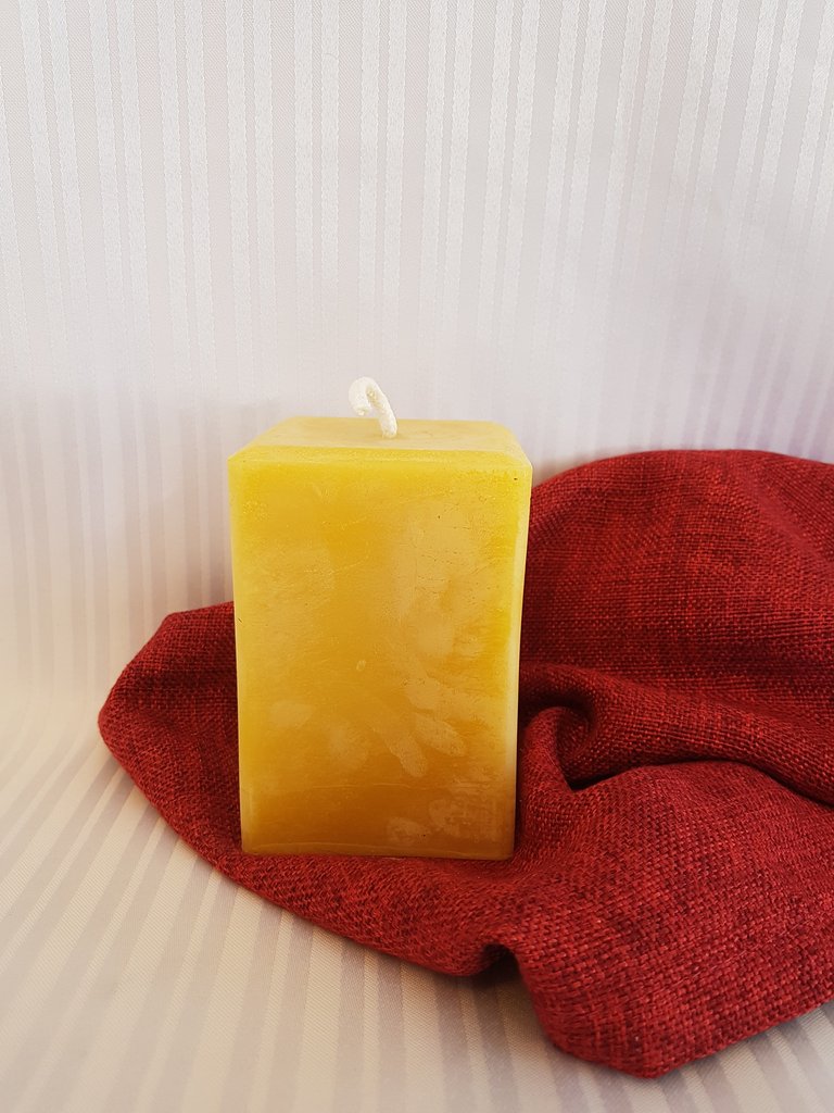 Square Pure Beeswax CandleCandles- Barriault Ranch